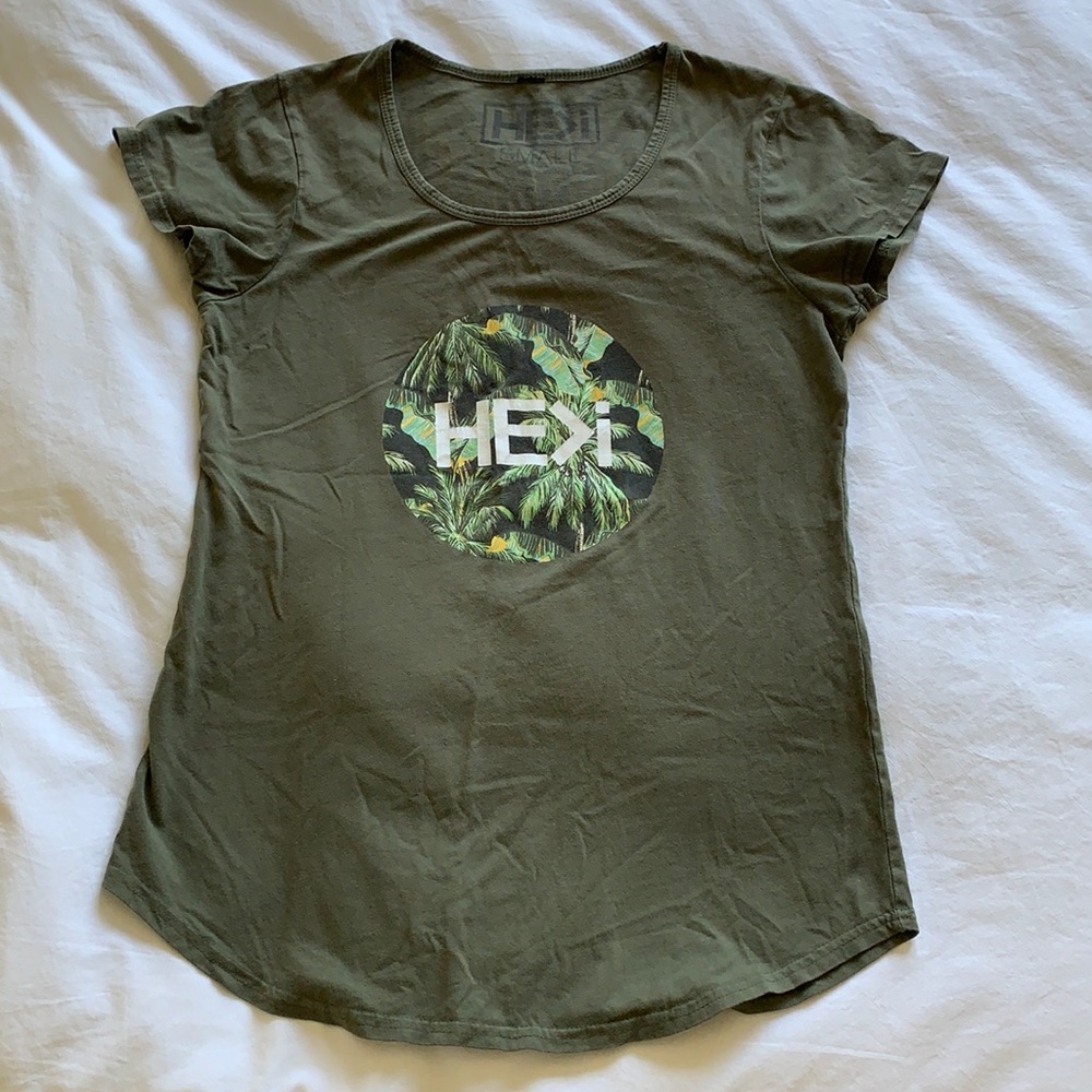 He>I T-shirt